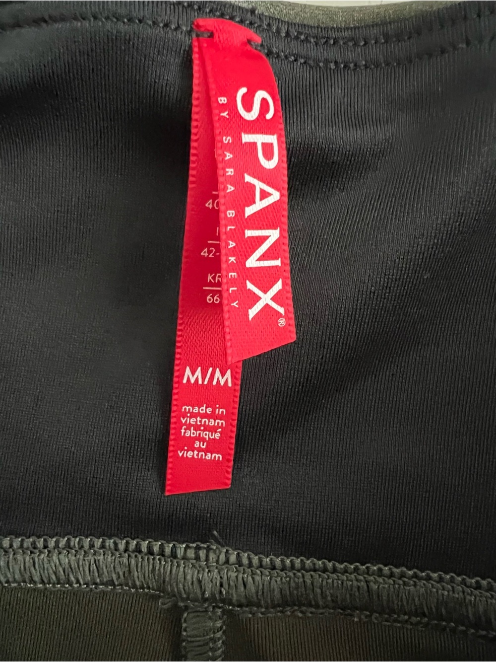 Spanx Faux Leather Leggings in Olive Green Medium - Picture 3 of 7